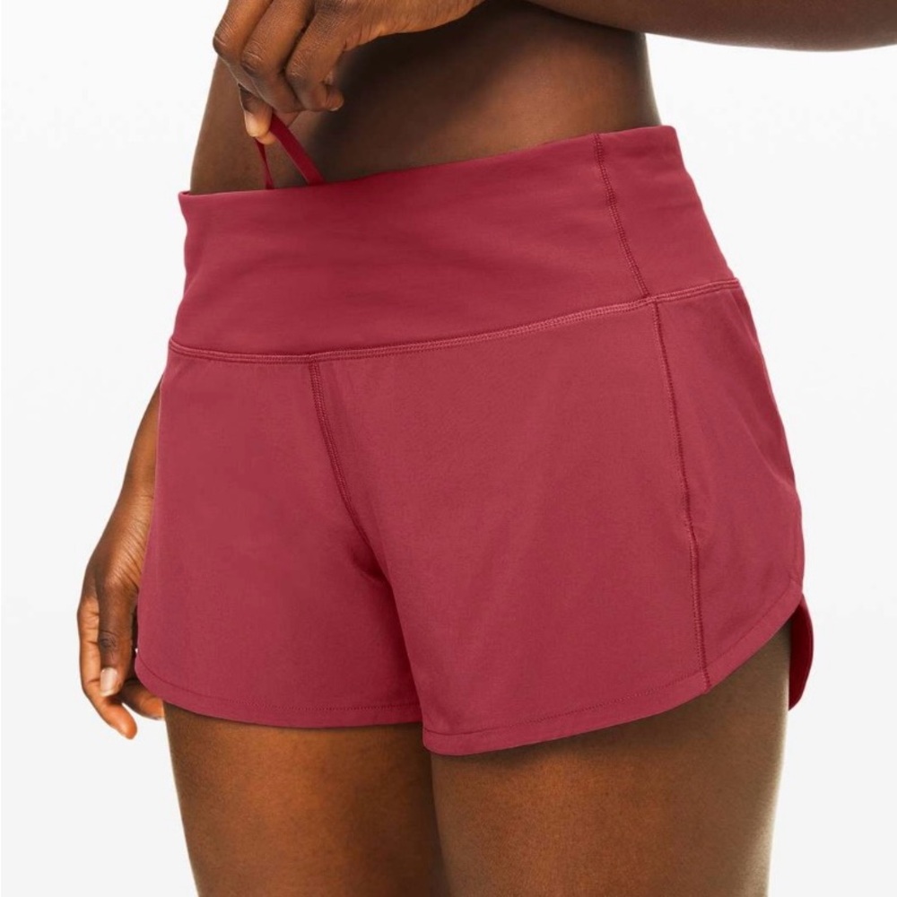 Lululemon Speed Up Short Long *4"
Chianti